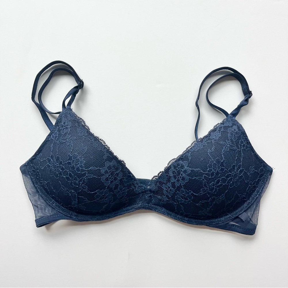Victoria’s Secret Wireless Push Up Bra Sexy Tee Lacie Navy Blue 34A